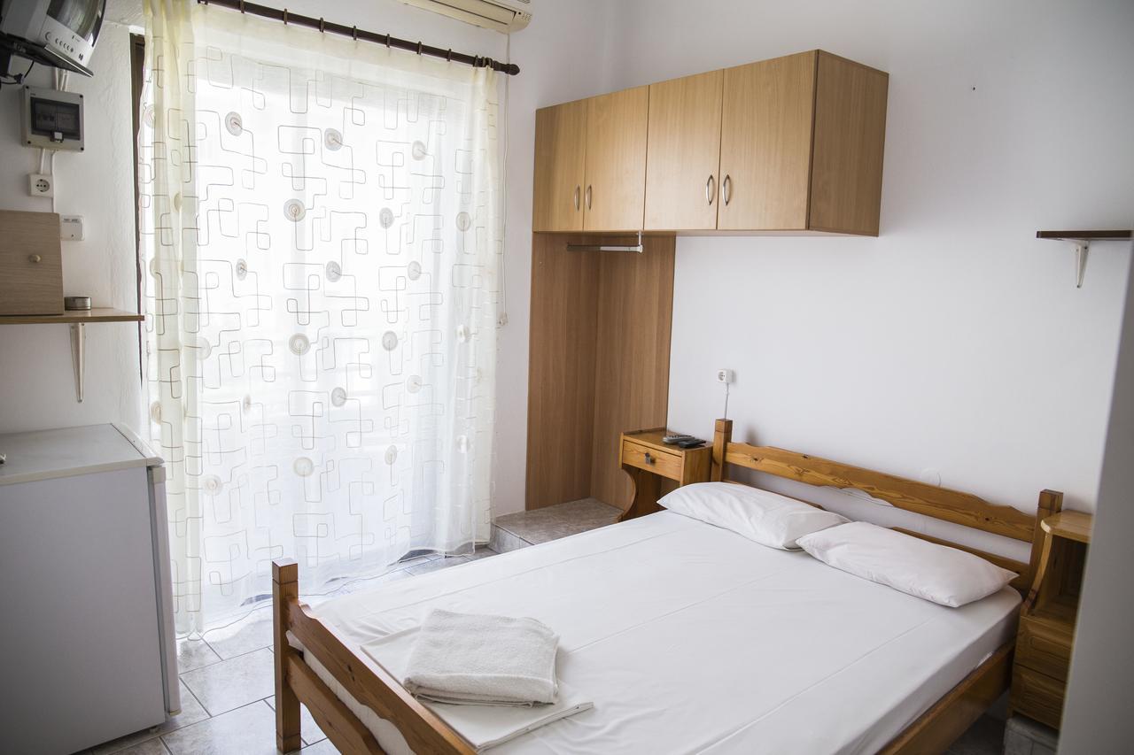 Orfeas Rooms Vasiliki Exterior foto