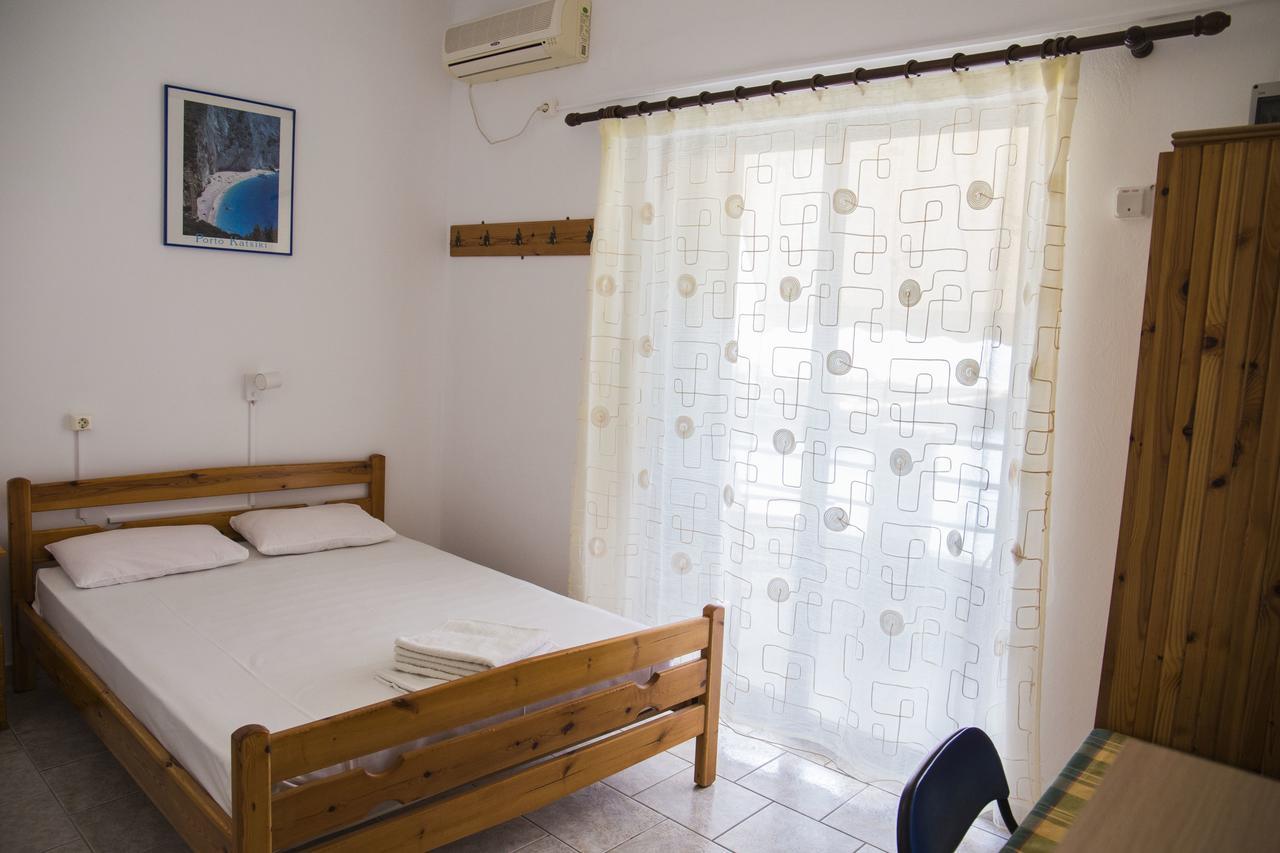 Orfeas Rooms Vasiliki Exterior foto